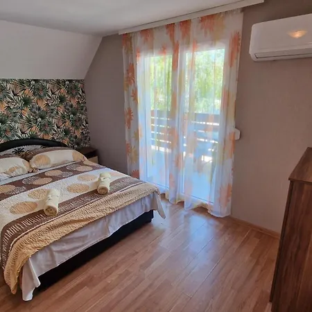 Napsugar Villa 